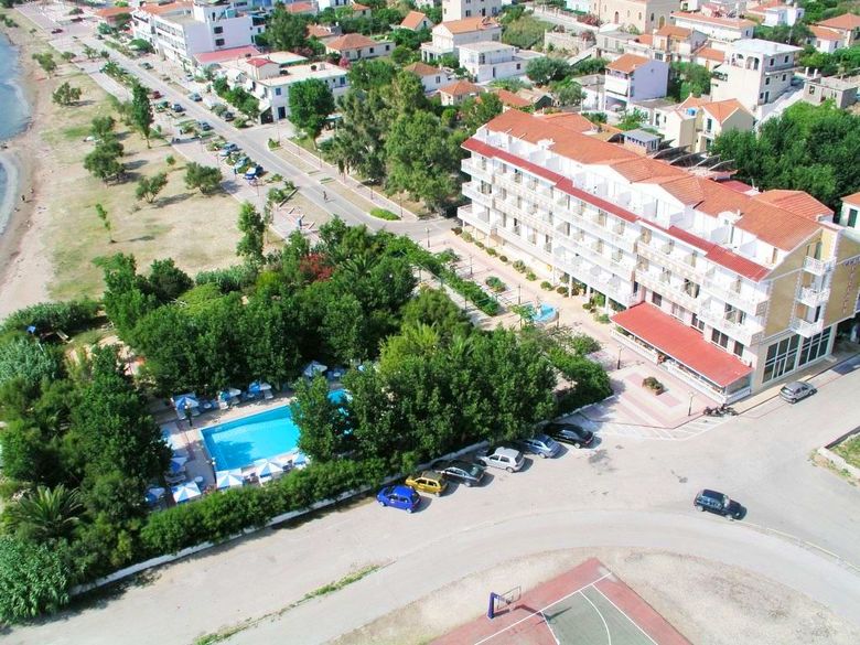 Summery Hotel