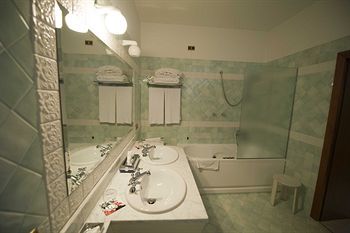 Hotel Mo.d�