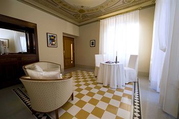 Hotel Mo.d�
