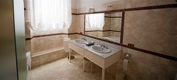 Hotel Mo.d�