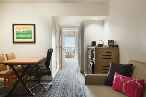 Hotel Embassy Suites Dorado Del Mar Beach & Golf Resort