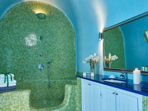 Hotel Astra Suites