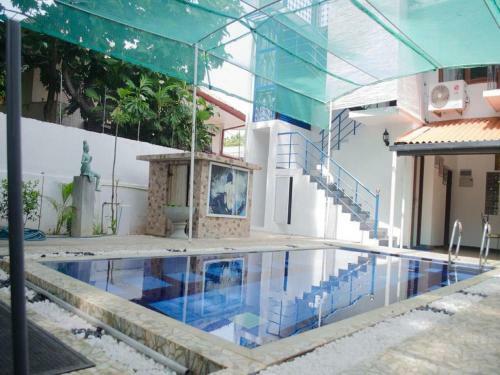 Lodge Colombo Villa (town House)
