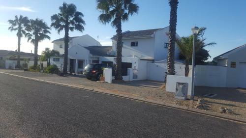 Bed & Breakfast Au Plais De Langebaan At Palm Tree Villa