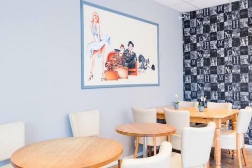 Three Crown Hostel