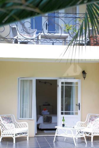 Hostal Mandalay Guest House Plettenberg Bay