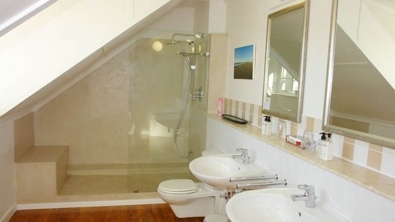 Hostal Hunneyball House