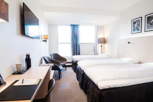 Rc Hotel Sport's & Business