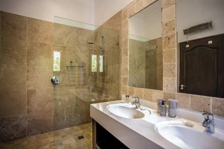 Hostal Cape Riviera Guesthouse