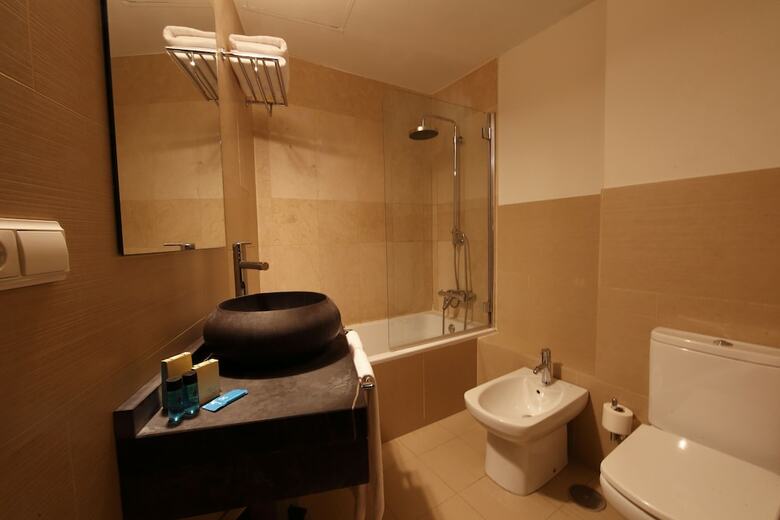 Hotel Yit El Postigo