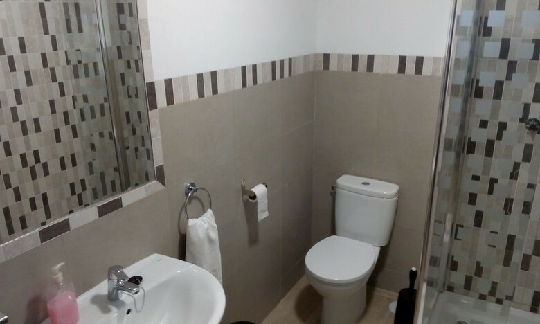 Hostal Pensi�n Montore�a