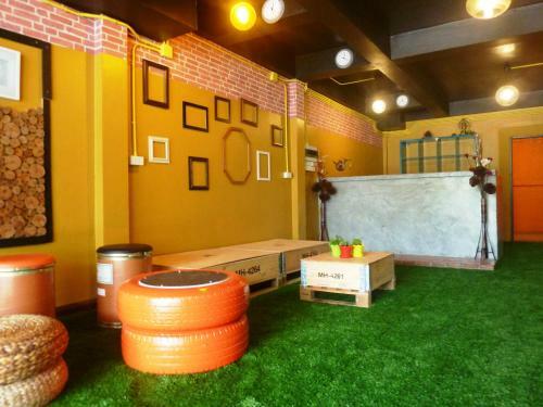 Baan Chalok Hostel