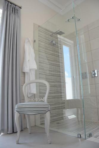 Hostal The Terraces @ Chambray Estate