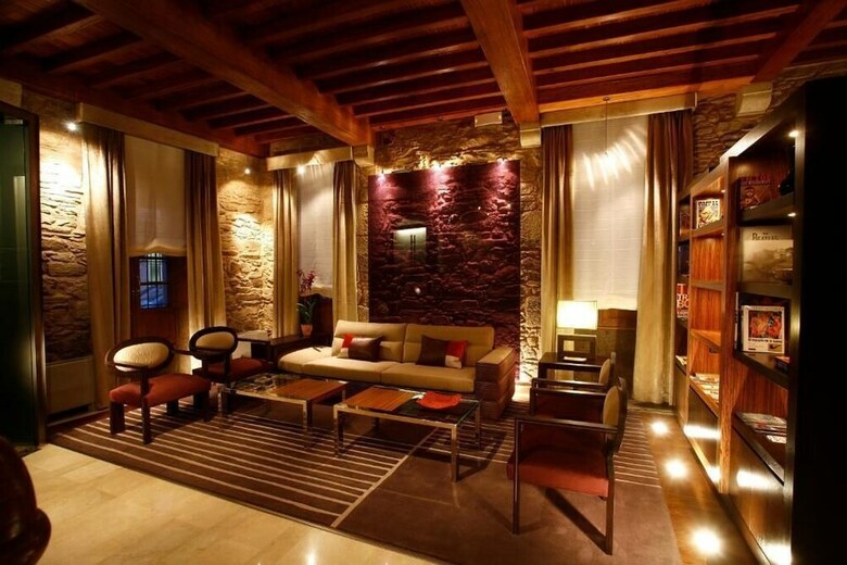Hotel Alta�r