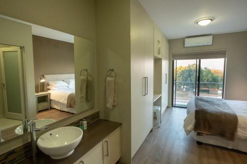 The Hub Apartment