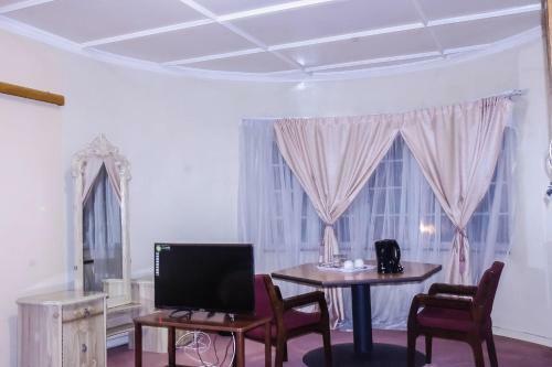 Hostal Ltn Lodge