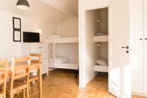 Sel�ter Camping