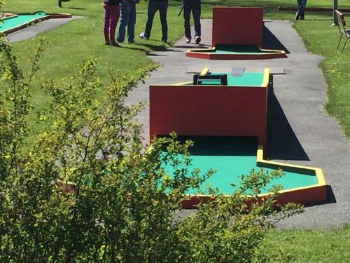 Sel�ter Camping