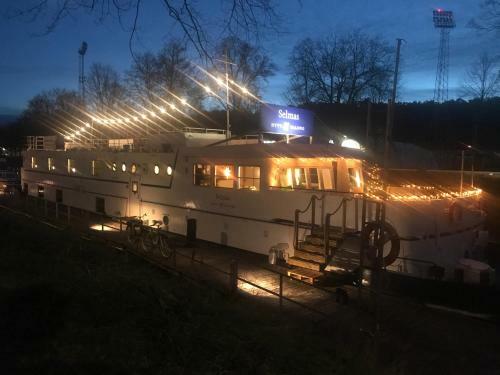 Albergue Selmas Hytt Och Salong