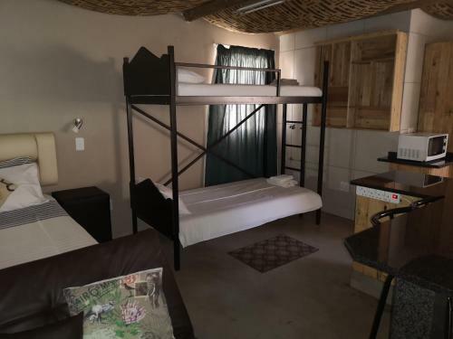 Hostal Rose Garden Overnight Stay