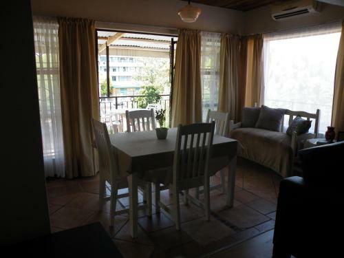 Apartment 1233 On Webb