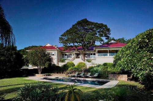 Villa Umsisi House