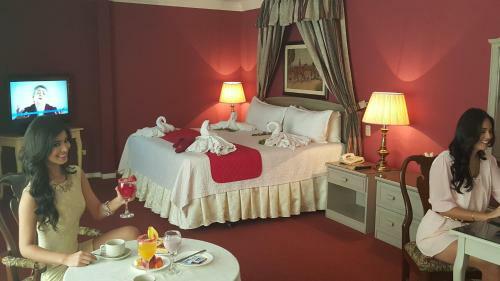 Royal Lodge Hotel (unete)