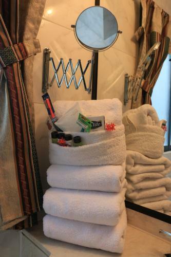 Royal Lodge Hotel (unete)