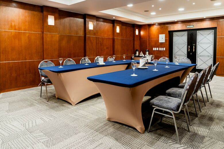 Hotel Suites 101 Park House