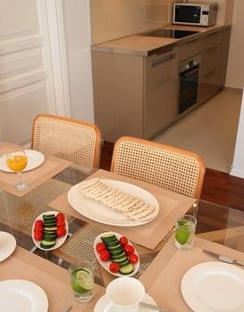 Miro Studio Apartments