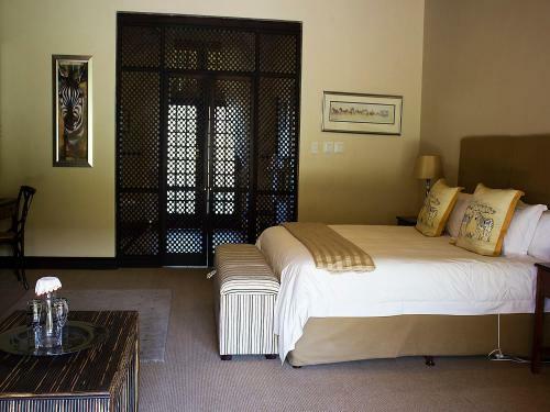 Villa Swartberg Private Game Lodge