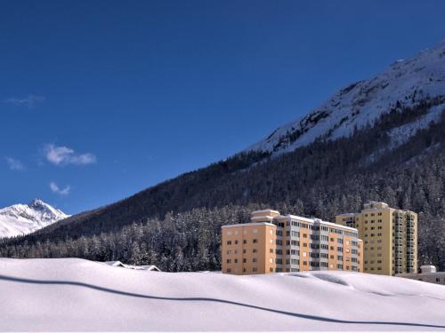 Apartment Chesa Ova Cotschna 305
