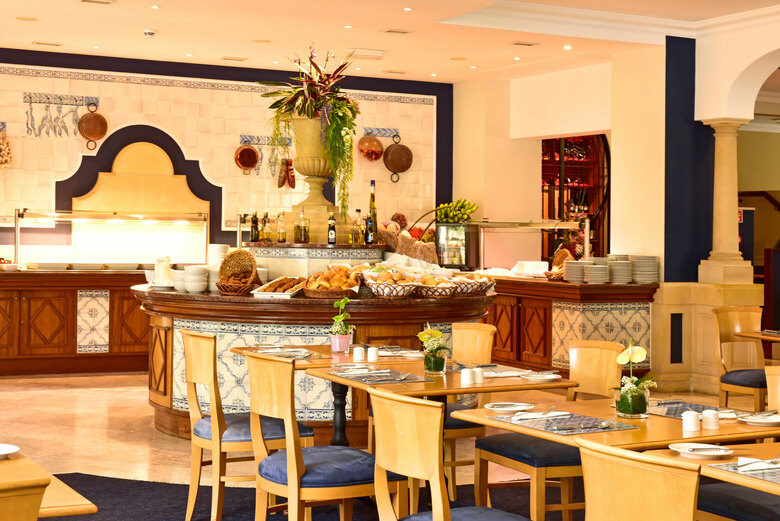 Pestana Village Garden Resort Aparthotel