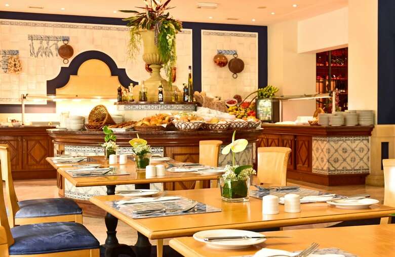 Pestana Village Garden Resort Aparthotel