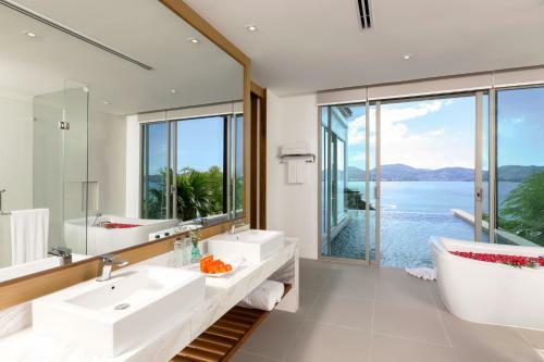 Hotel Wyndham Grand Phuket Kalim Bay