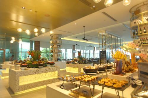 Hotel Wyndham Grand Phuket Kalim Bay