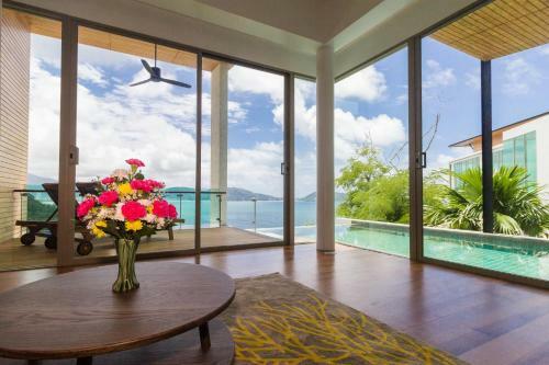 Hotel Wyndham Grand Phuket Kalim Bay