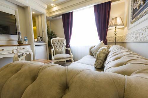 Andalouse Elegant Suite Hotel