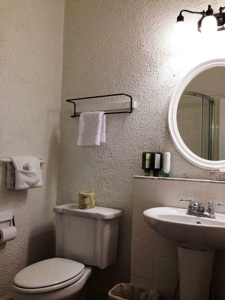 Hotel Ambrose