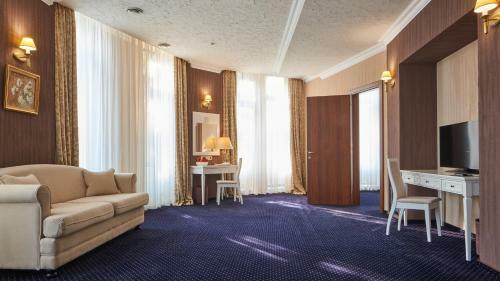 Hotel City Holiday Resort & Spa