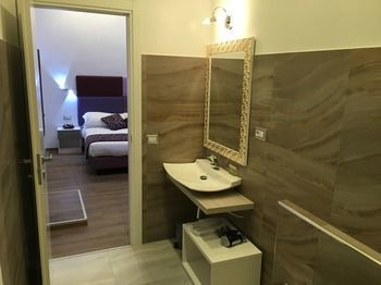 Hotel Roma Veneto Relais