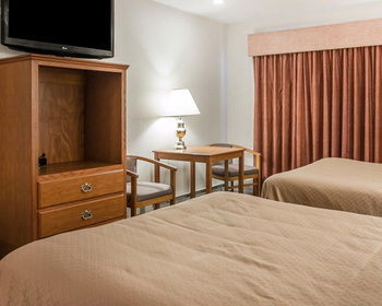 Hotel Quality Inn & Suites Beachfront