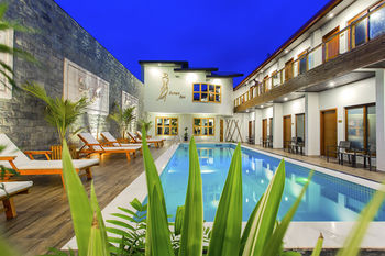 Hotel Kaani Village & Spa