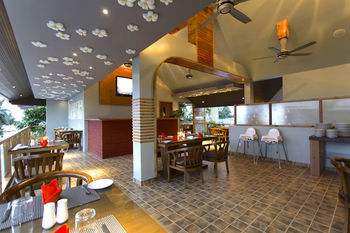 Hotel Kaani Village & Spa