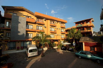 Hotel Pokhara Village Resort
