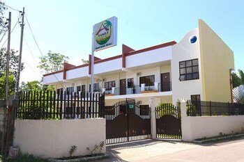 Aparthotel A Family Apartelle