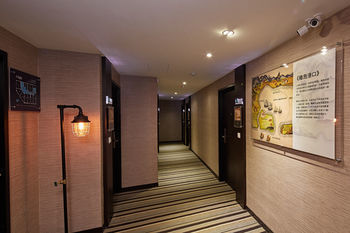 Khan Hotel