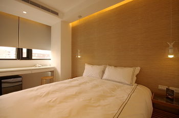 Mini West Hotel