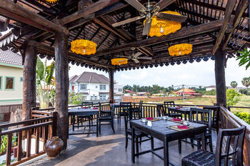 Java Wooden Villa By Aic