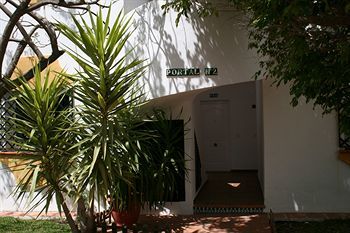 Aparthotel Apartamentos Tur�sticos Las Rosas De Capistrano